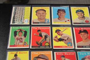 lot 188 image: 1958 Topps Baseball Card Lot  20 Cards