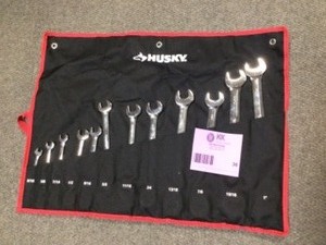 72-Tooth Reversible SAE Ratcheting Wrench Set (12-Piece) by Husky Customer Returns See Pictures