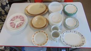 lot 43 image: Lot of misc restaurant dishes