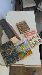 lot 44 image: 5-Misc books