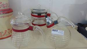 lot 53 image: 3-Vintage red and clear glass coffee pots
