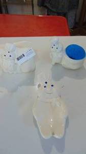 lot 55 image: Pillsbury Doughboy napkin holder, spoon rest and scrunchie holder