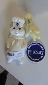 lot 65 image: Pillsbury Doughboy radio, nightlight and patch
