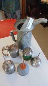 lot 76 image: 6-Misc oil cans