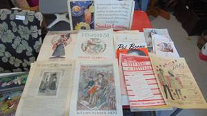 lot 82 image: Lot of misc vintage magazines