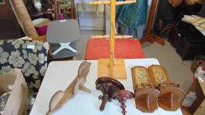 lot 87 image: Misc wood shelfs and rack
