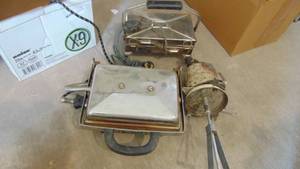 lot 90 image: 2-Vintage waffle irons and mixer