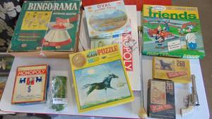 lot 106 image: Vintage games and puzzles