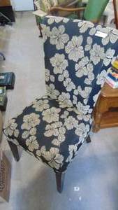lot 6 image: Black and cream side chair, with wood legs