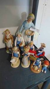 lot 147 image: Lot of figures including Demin Days