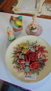 lot 141 image: Misc chalk pieces
