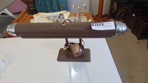 lot 144 image: Vintage desk lamp