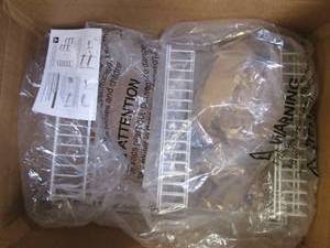 lot 478 image: Over the Door Organizer  (White) (OPEN BOX)