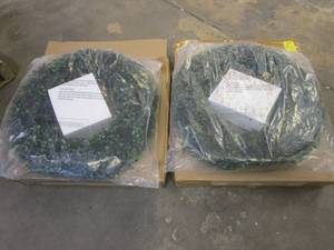 lot 532 image: LOT OF 2 - Pure Garden Pure Garden 50-150 Artificial Boxwood 19.5 inch Round Wreath Round - 19.5 Inches (Boxwood)