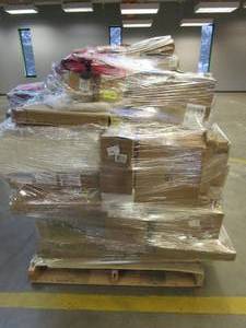 lot 626 image: Wholesale Pallet of Bedding, Home Decor, Furniture, Housewares & More (SOLD AS IS)