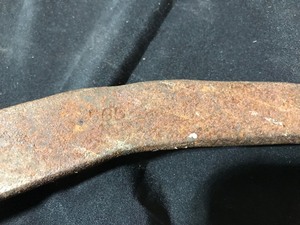 lot 5 image: Vintage Gifford Wood Company ice block tongs