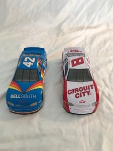 lot 32 image: 2 - NASCAR die cast 124 scale stock cars