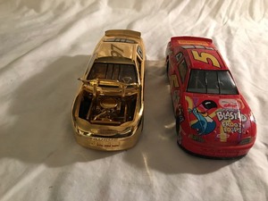 lot 40 image: 2 - NASCAR die cast 124 scale stock cars