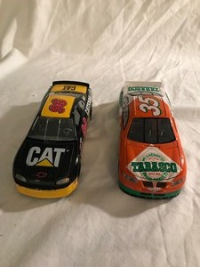 lot 46 image: 2 - NASCAR die cast 124 scale stock cars