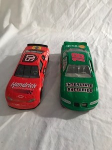 lot 48 image: 2 - NASCAR die cast 124 scale stock cars