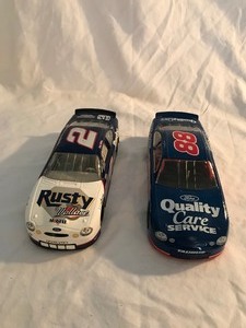 lot 51 image: 2 - NASCAR die cast 124 scale stock cars