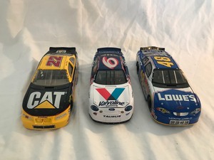 lot 56 image: 3 - NASCAR die cast 124 scale stock cars
