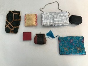 lot 71 image: 7 - small pocket  coin purses