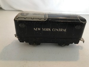 lot 75 image: Vintage Marx NEW YORK CENTRAL Tin Train Coal Car 551 O Gauge
