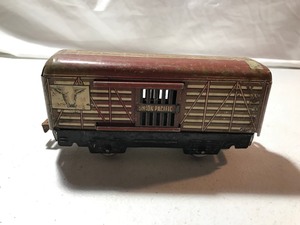 lot 89 image: MARX O-GAUGE #59 UNION PACIFIC TIN LITHO 4-WHEEL  TRAIN STOCK CAR