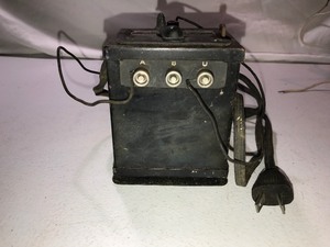 lot 97 image: Vintage Post War Lionel Train No. 1041 Multi-Control Transformer