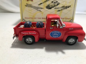 lot 323 image: 1997 Matchbox Genuine Parts 1953 Ford F100 Pick Up die cast 143 scale