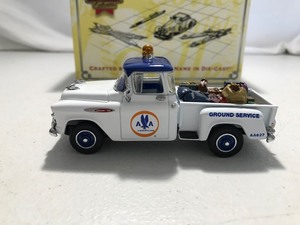 lot 332 image: 1997 Matchbox American Airlines 1957 Chevrolet Pickup die cast 143 scale