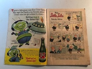 lot 351 image: Marges Little Lulu Comic
