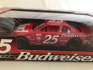lot 374 image: Racing Champions NASCAR Wally Dallenbach #25 Budweiser 124 Die Cast Car - 1999