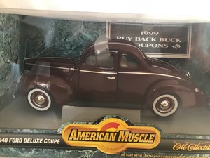 lot 380 image: 1999 American Muscle ERTL 1940 Ford Deluxe Coupe 118 scale die cast