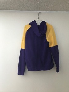 lot 110 image: Minnesota Vikings Football kids sweatshirt