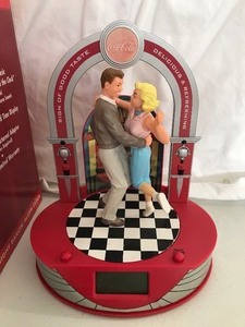lot 160 image: 1981 COCA-COLA MUSICAL ALARM CLOCK DATE NIGHT Rock Around The Clock