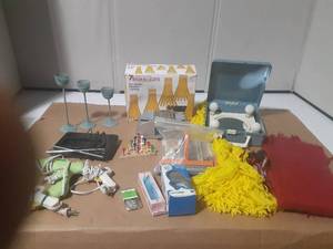 lot 248 image: Bamboo Lights, Vintage Make Up Mirror & More