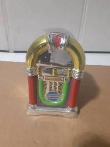 lot 253 image: Jukebox Coca Cola Cookie Jar