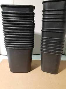 lot 264 image: 16 med. and 13 Sm. Rubbermaid waste baskets
