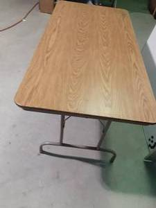 lot 277 image: Heavt duty  folding table