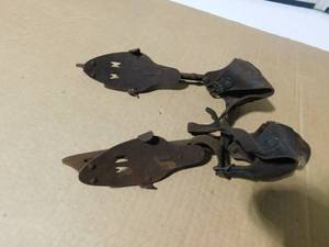 lot 208 image: Antique ice skates
