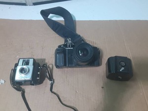 lot 219 image: Cameras