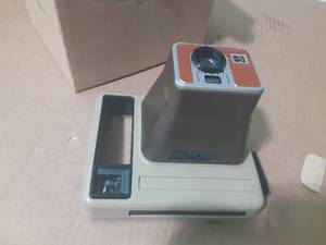 lot 221 image: Kodak Instant Print Camera