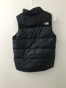 lot 197 image: The North Face Insulated Boys Vest
