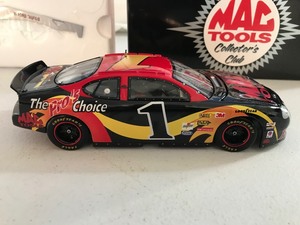 lot 286 image: 1998 MACTools #1 stock car The Pros Choice - 124 scale die cast
