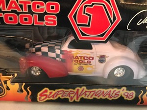 lot 425 image: Matco Tools Racing Champions Dean Scuza 1998 Super Nationals Funny Car 2 Car Set