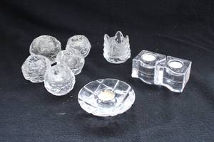 lot 83 image: Vintage Glass Crystal Tealight Candle Holders Orrefors
