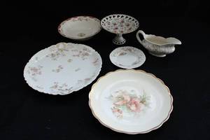 lot 89 image: Floral Platters, Dishes and Gravy Boat Hauiland & Co, Edwin M Knowles and More