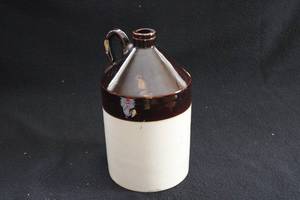 lot 113 image: Vintage Brown and Cream Jug with Handle